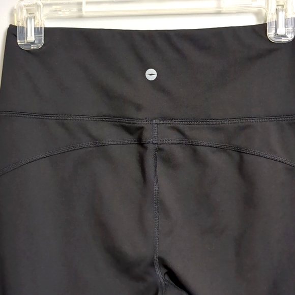 Womens Athletic Capris Size Small - Picture 4 of 7